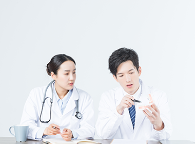 新致美义齿